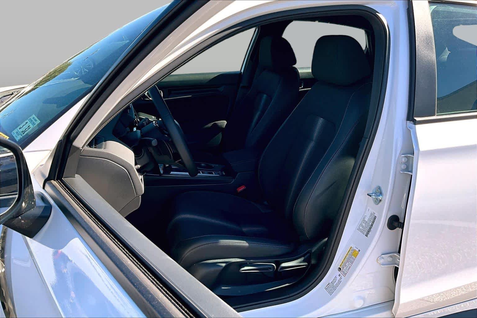 2026 Honda Civic Hatchback Sport - Photo 8