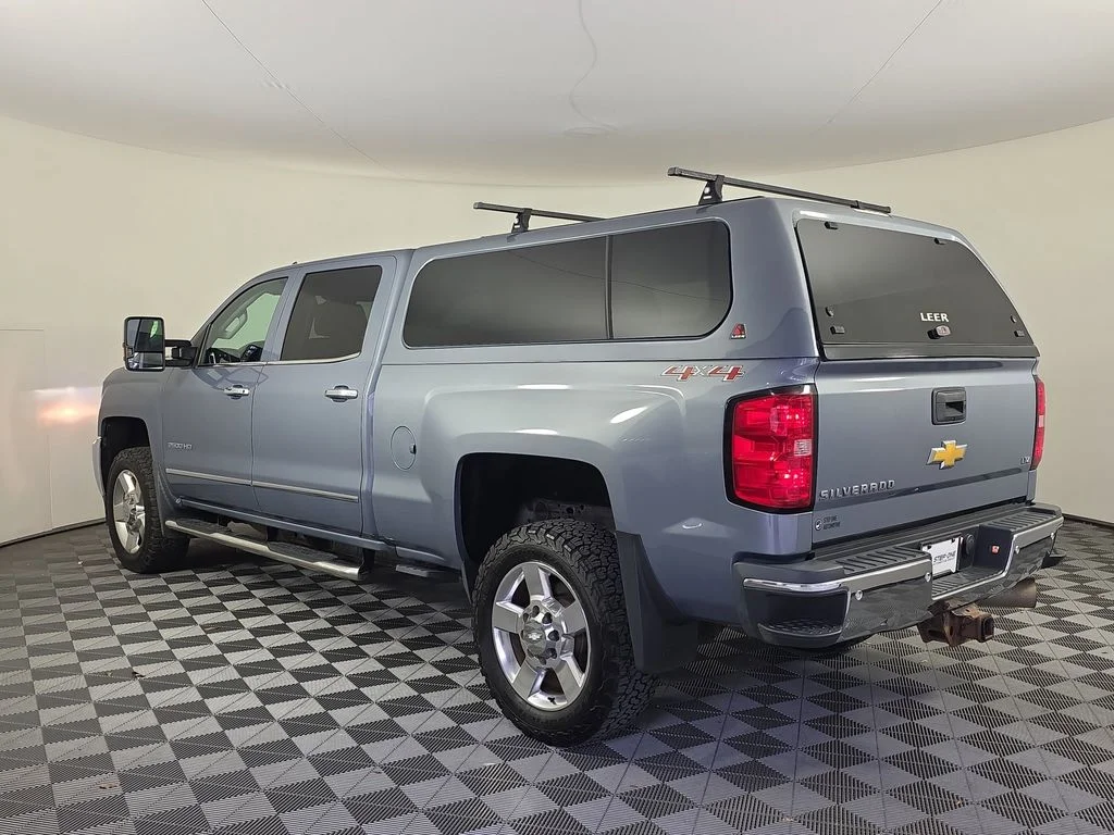 Used 2016 Gray Chevrolet LTZ image 5