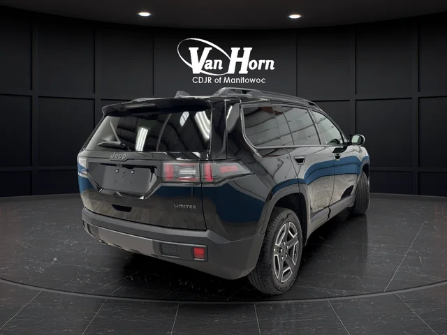 New 2026 Diamond Black Crystal Pearl-Coat Exterior Paint Jeep Limited image 7
