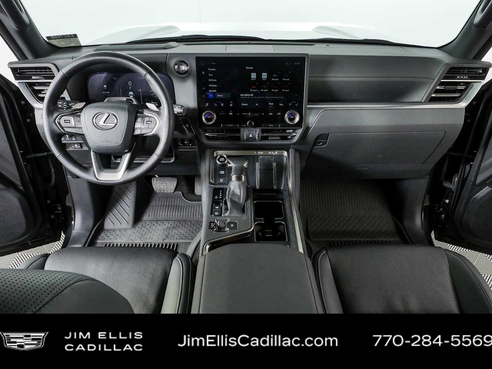 Used 2024  Lexus GX 550 Luxury image 18