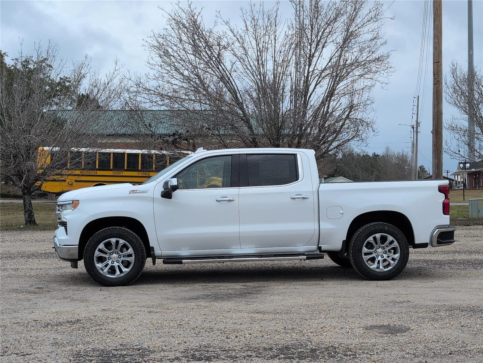2026 Chevrolet Silverado 1500 LTZ - Photo 7