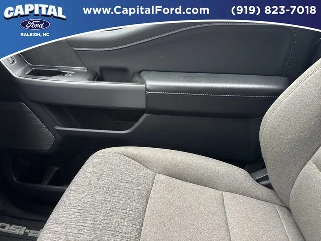 Used 2025 Blue Ford XLT image 29