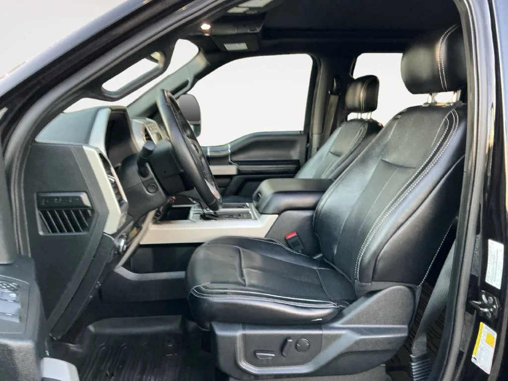Used 2019 Black Ford Lariat image 16