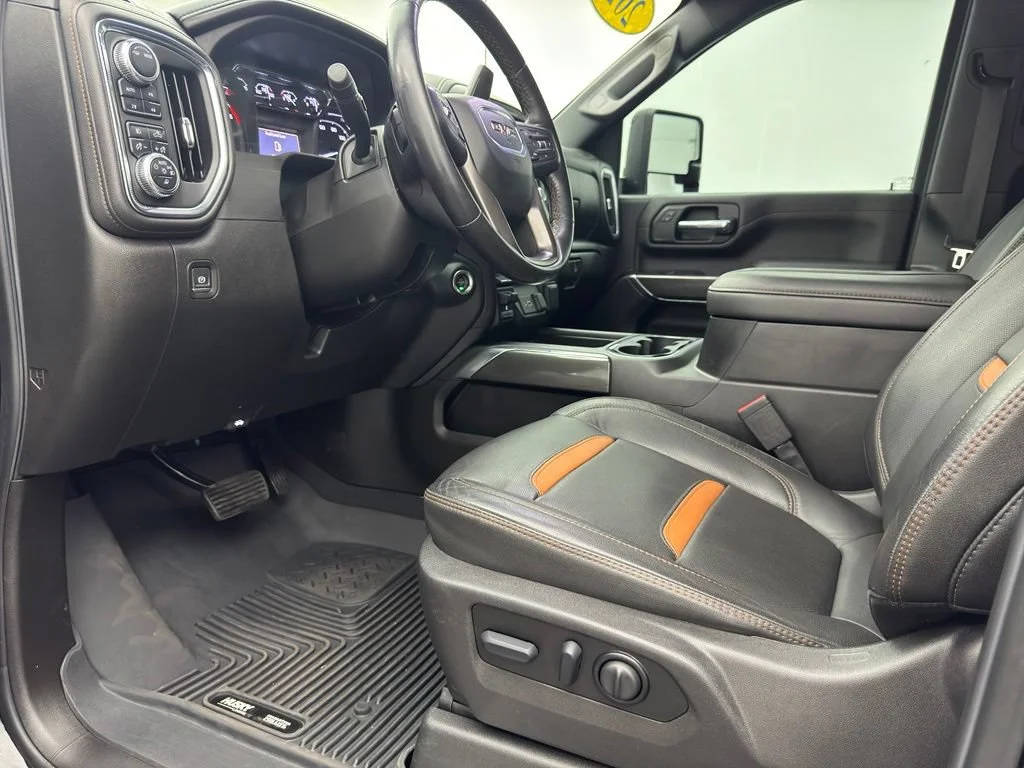 Used 2022 Onyx Black GMC AT4 image 15