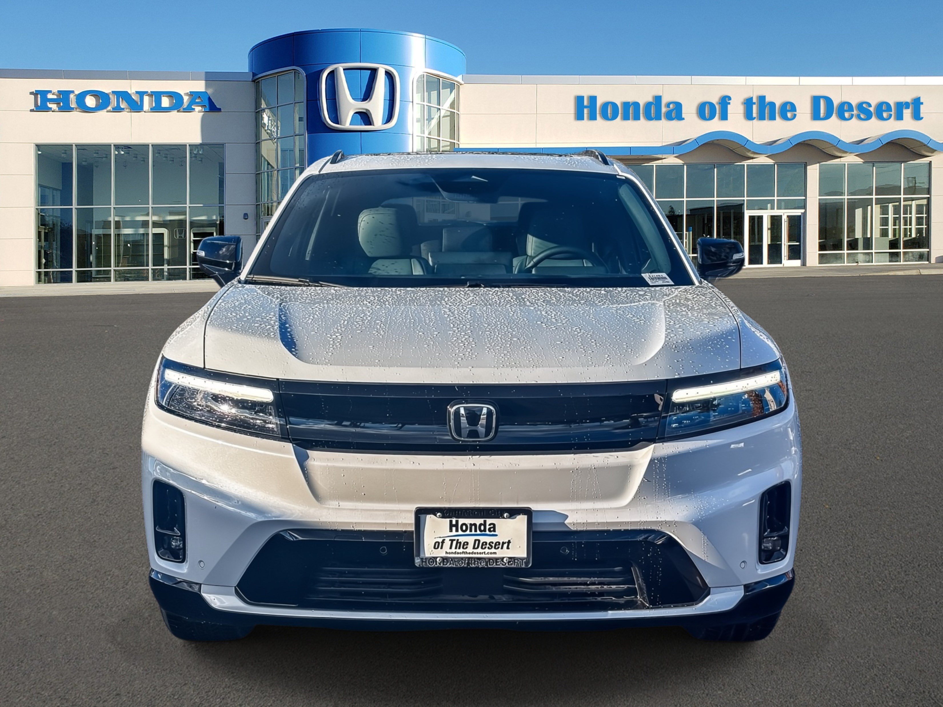 New 2026 Frostline White Pearl Honda Touring image 2