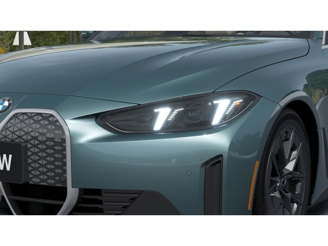 New 2026 Cape York Green Metallic BMW eDrive40 image 6