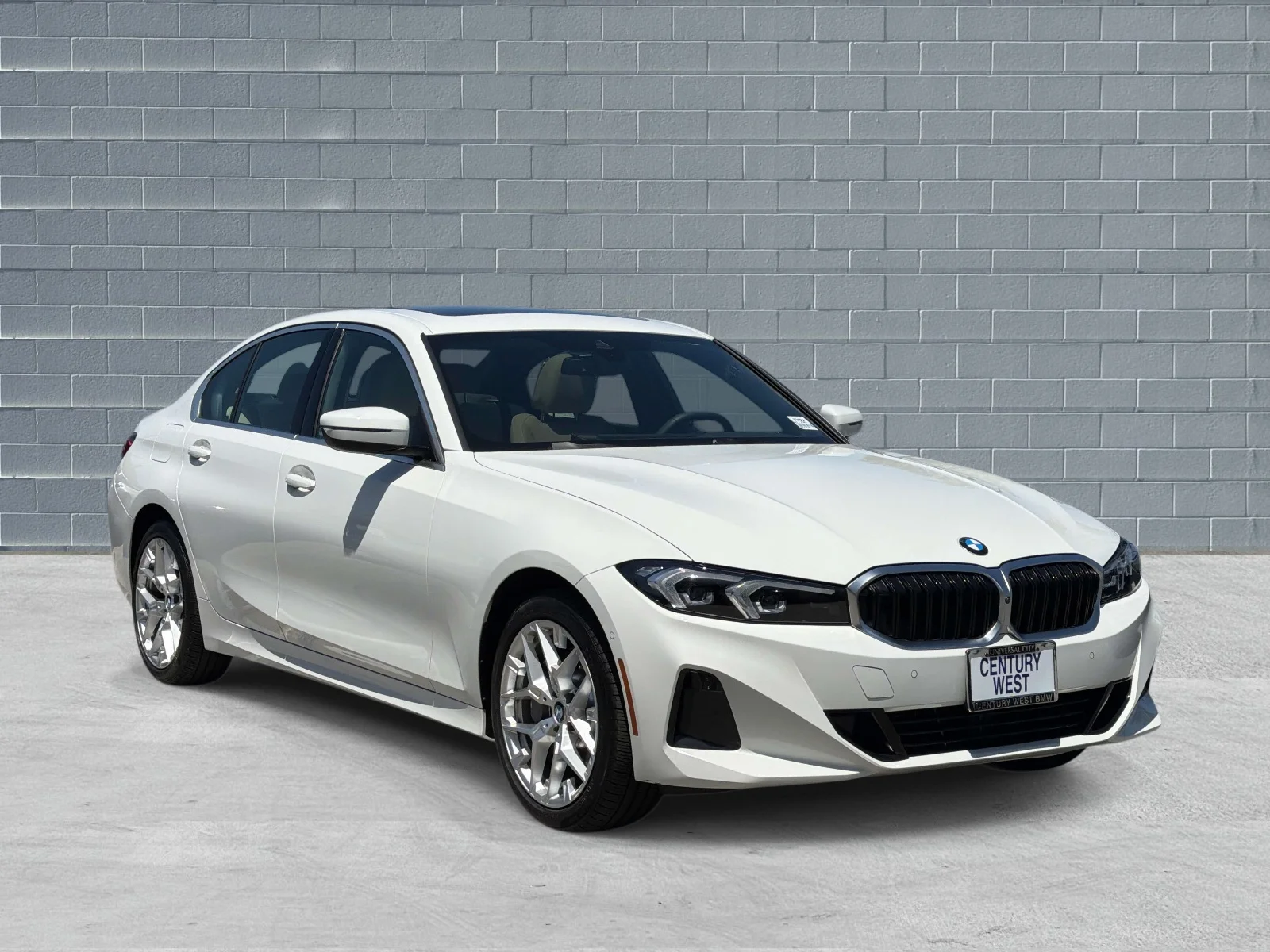 2025 BMW 3 Series 330i Sedan's photo