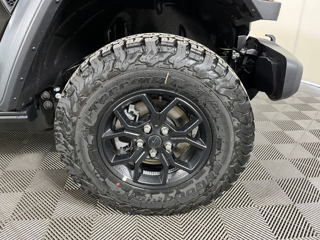 New 2026 Black Clear-Coat Exterior Paint Jeep Willys image 5