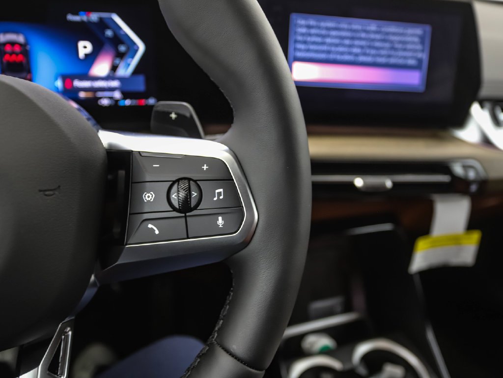 New 2027 Black Sapphire Metallic BMW xDrive28i image 13