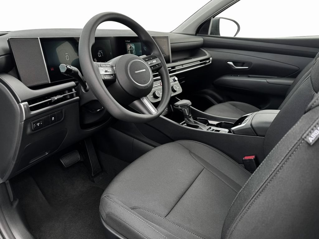 2025 Hyundai Tucson SE - Photo 21