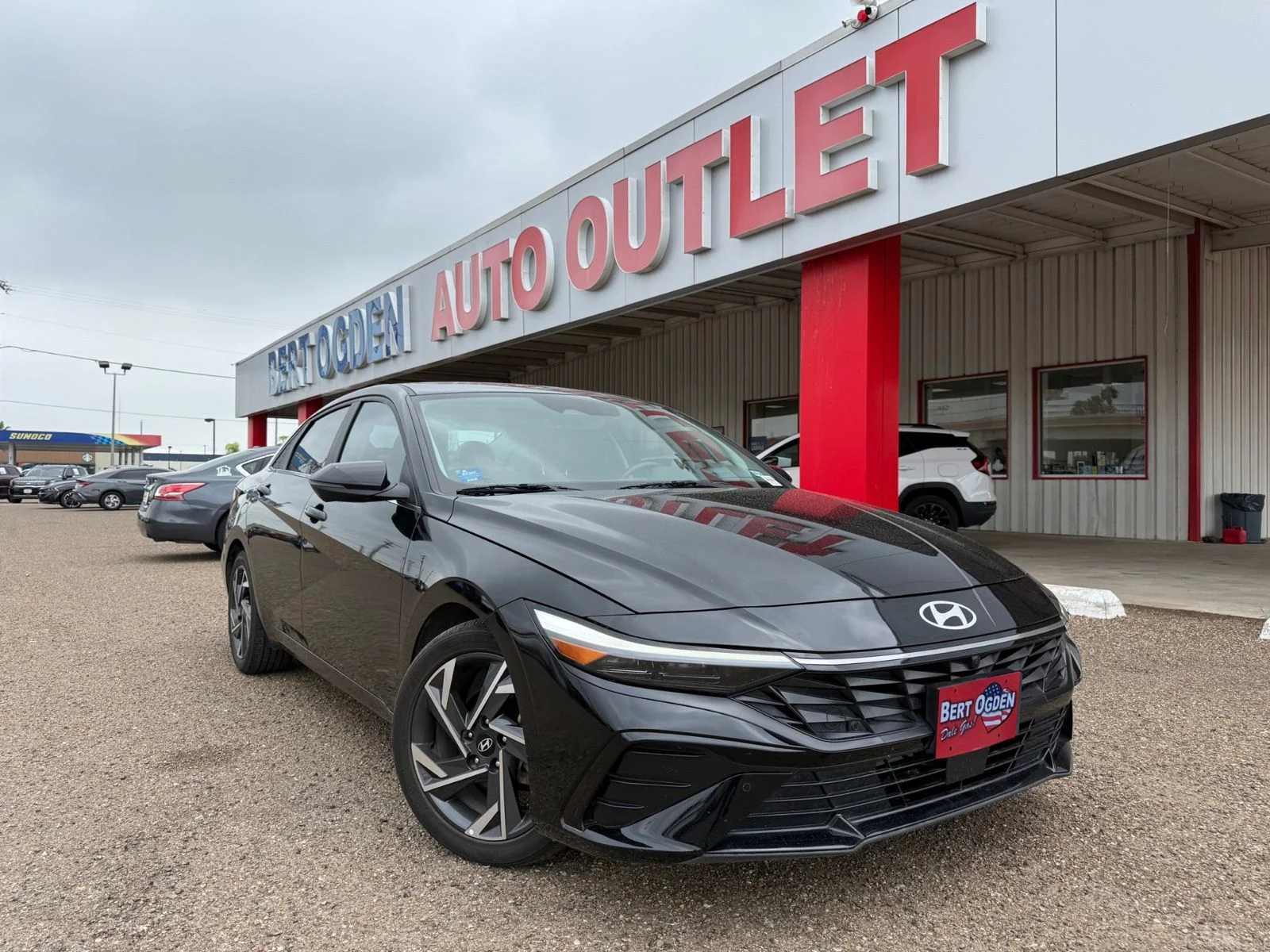 2024 Hyundai Elantra 2.0 Limited IVT's photo