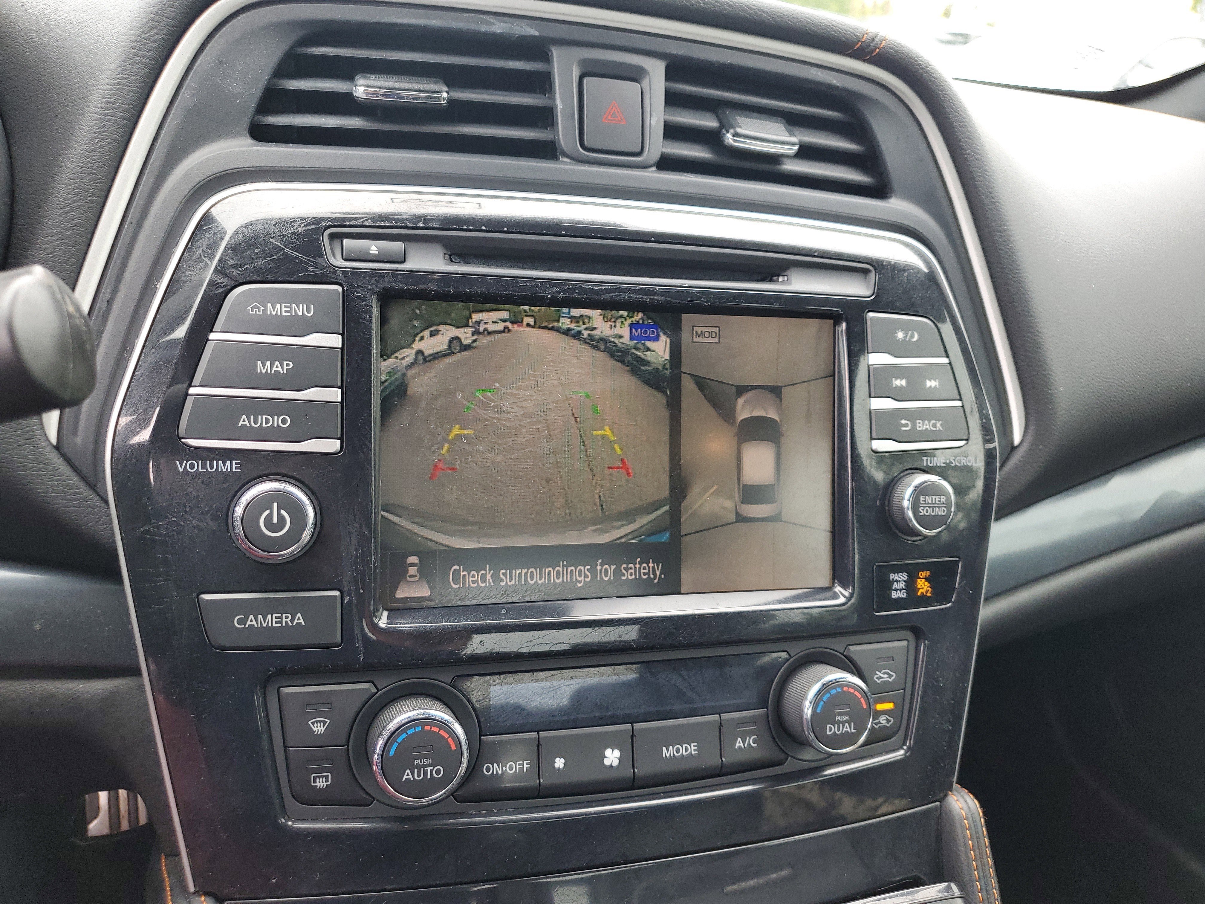 Used 2023 Gun Metallic Nissan SR image 22