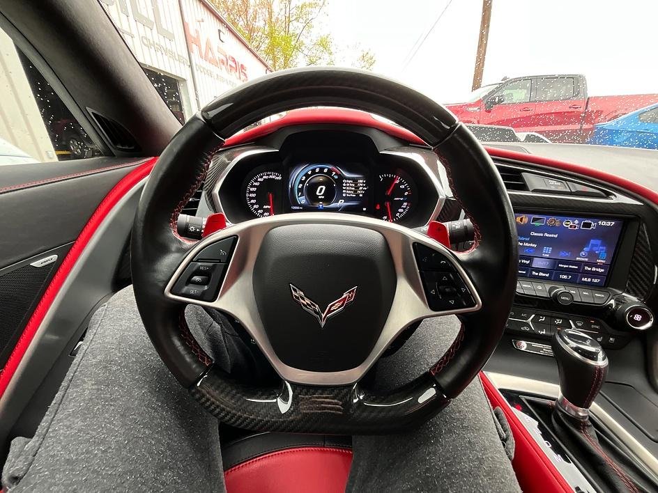 Used 2019 White Chevrolet ZR1 image 21