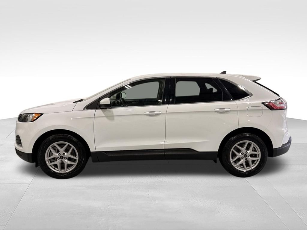 Used 2024 White Ford  image 2