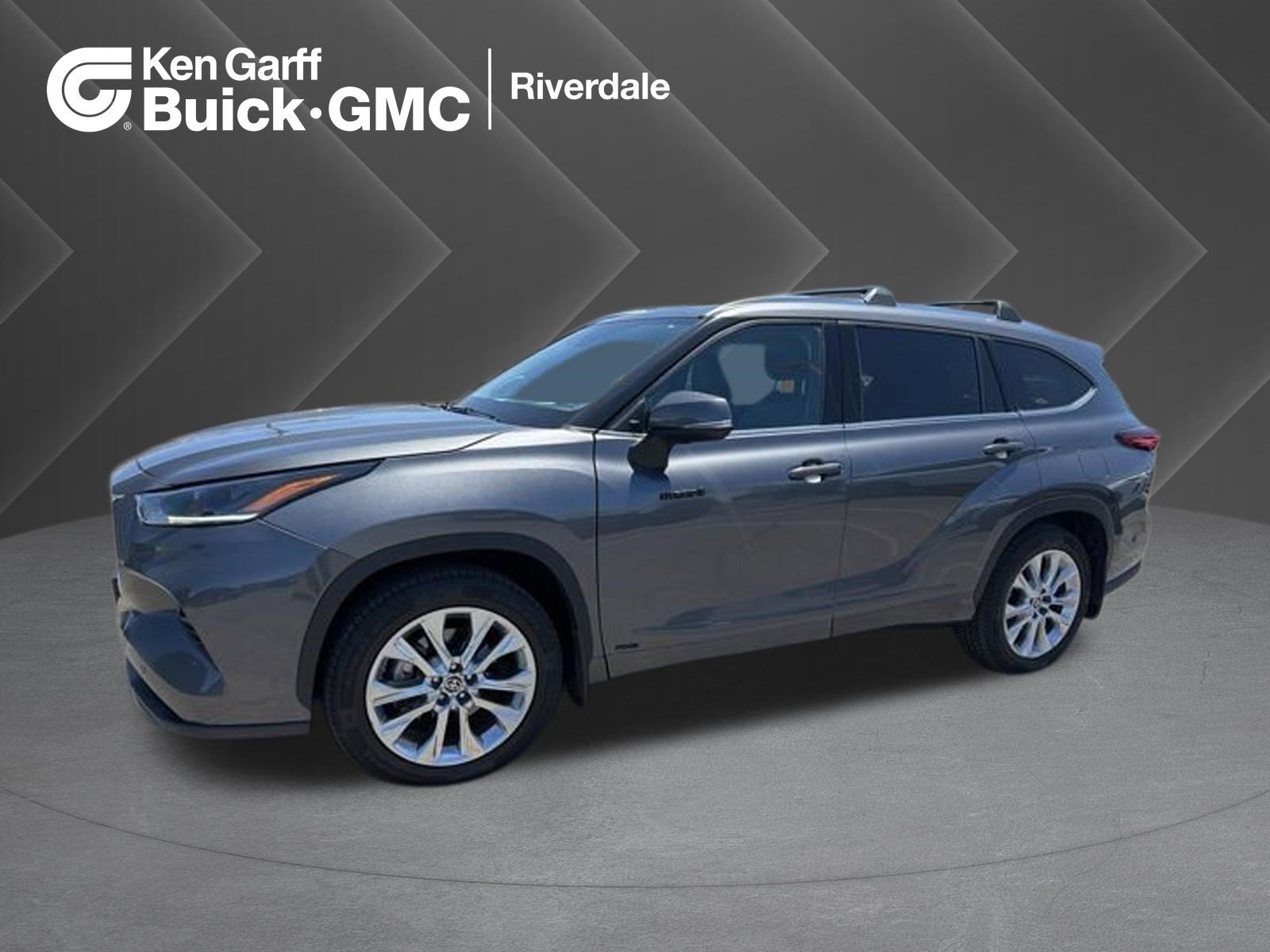 2021 Toyota Highlander Limited Hybrid 4x4's photo