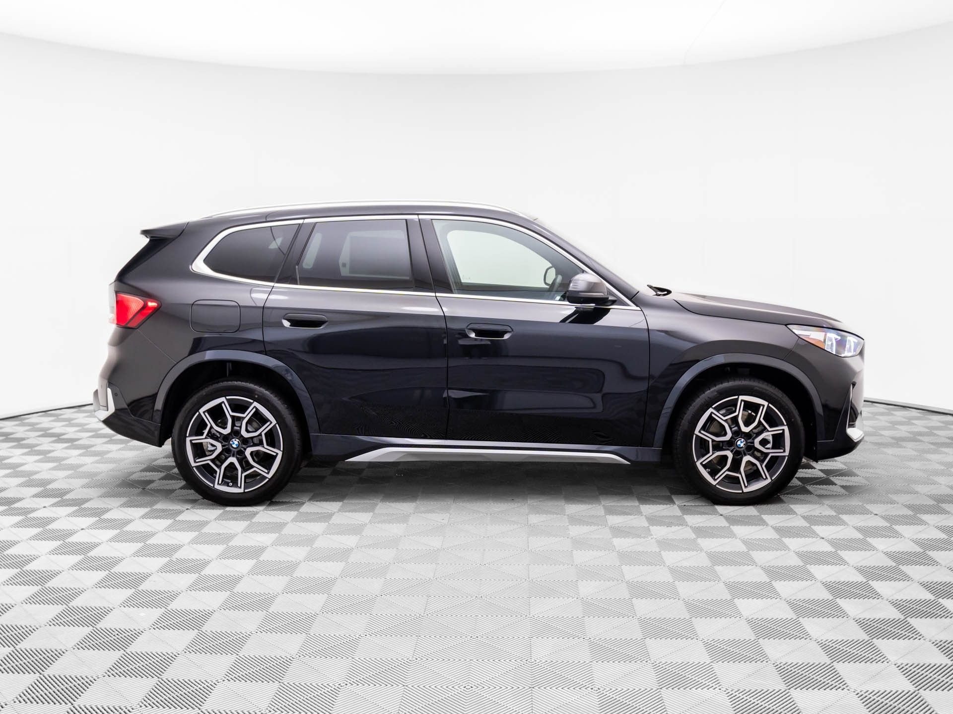2026 BMW X1 28i - Photo 7