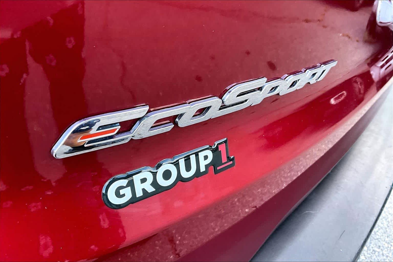 Used 2020 Ruby Red Metallic Tinted Clearcoat Ford SE image 10