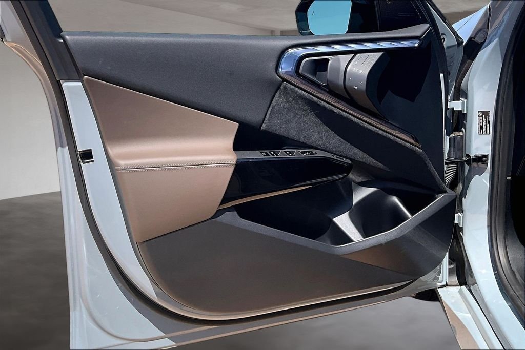 2025 BMW X3 M50 - Photo 17