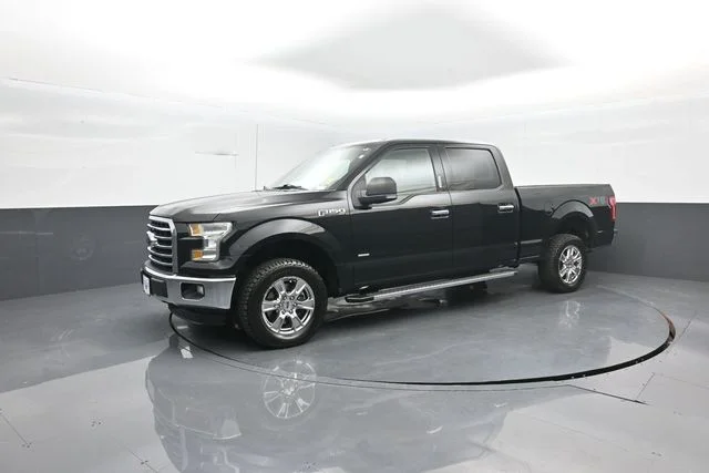 Used 2016 Shadow Black Ford XLT image 4
