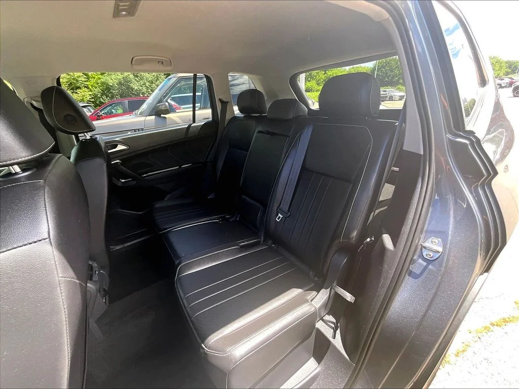 Used 2024 Gray Volkswagen 2.0T SE image 15