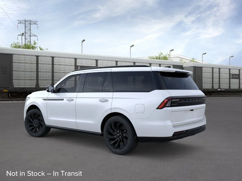 New 2026 Pristine White Metallic Tri-Coat Lincoln Reserve image 4