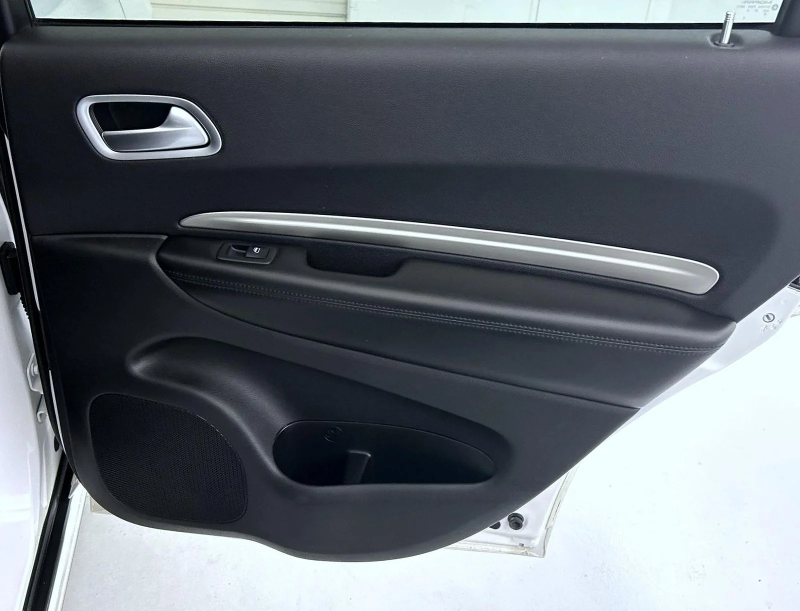 Used 2020 White Dodge SXT Plus image 17
