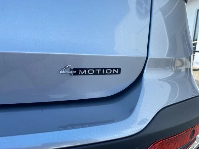 2025 Volkswagen Taos SEL - Photo 23