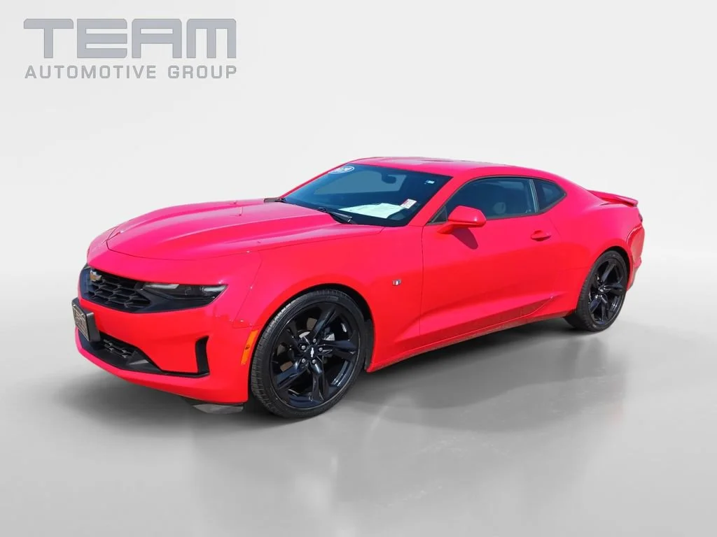 Used 2019 RED HOT Chevrolet 1LT image 3
