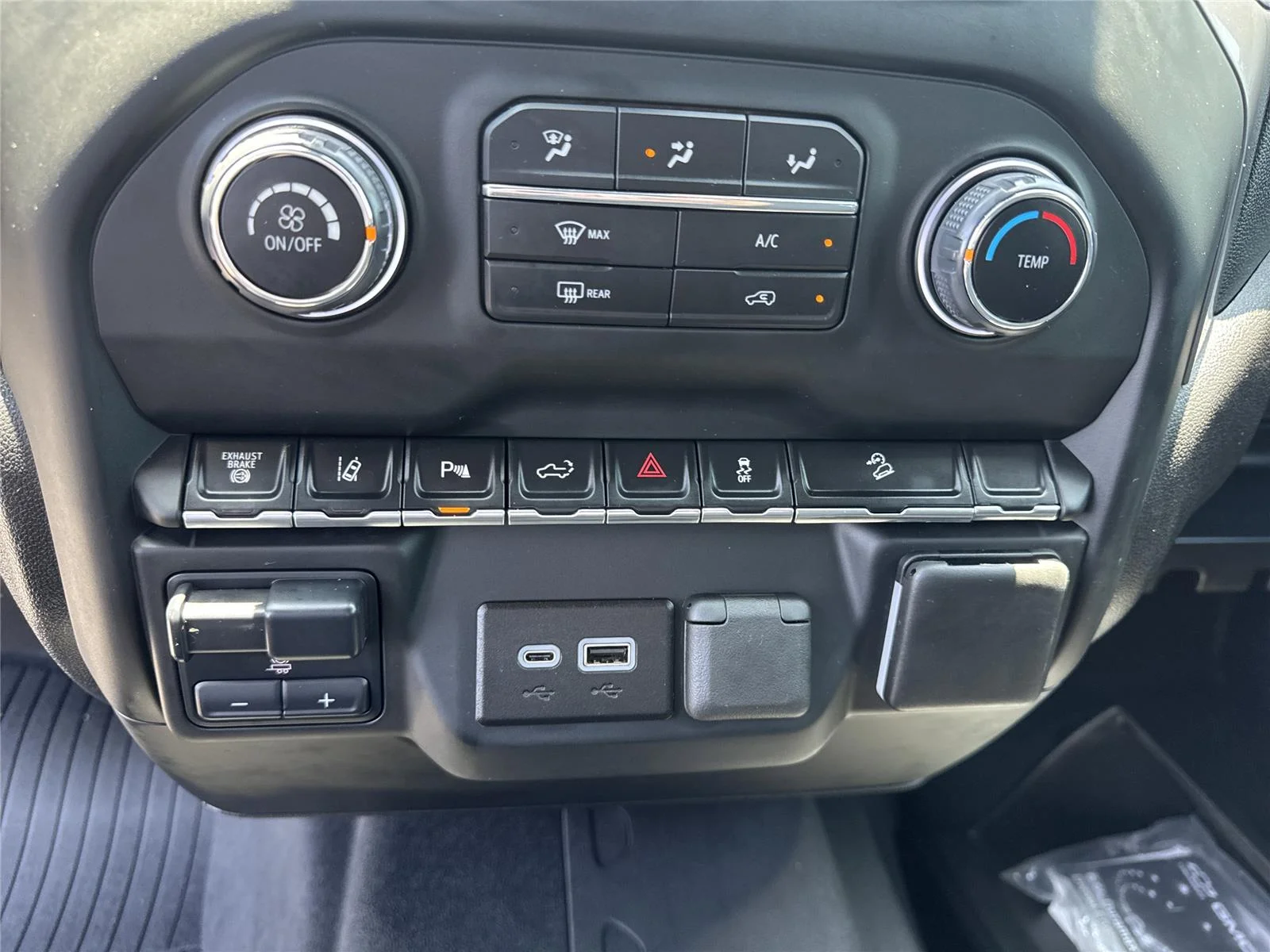 Used 2024 Summit White Chevrolet Custom image 27