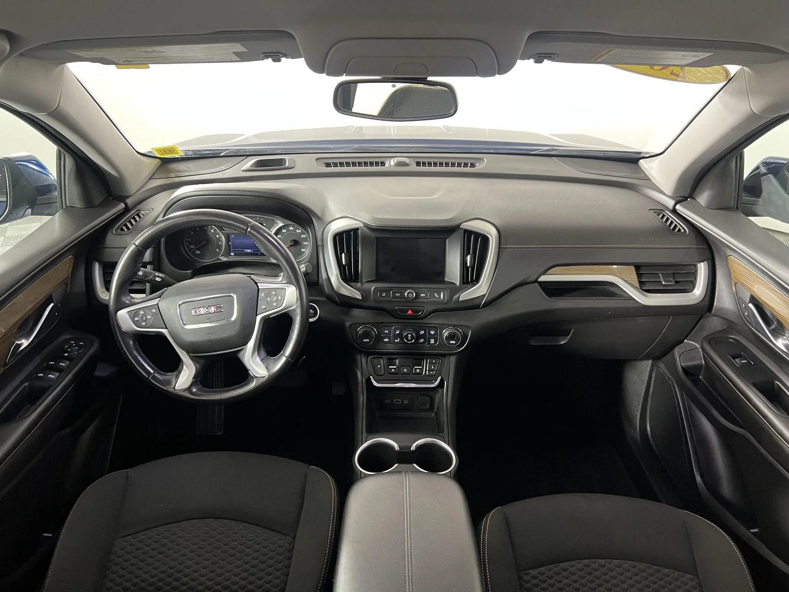 Used 2020 BLUE EMERALD METALLIC GMC SLE image 45
