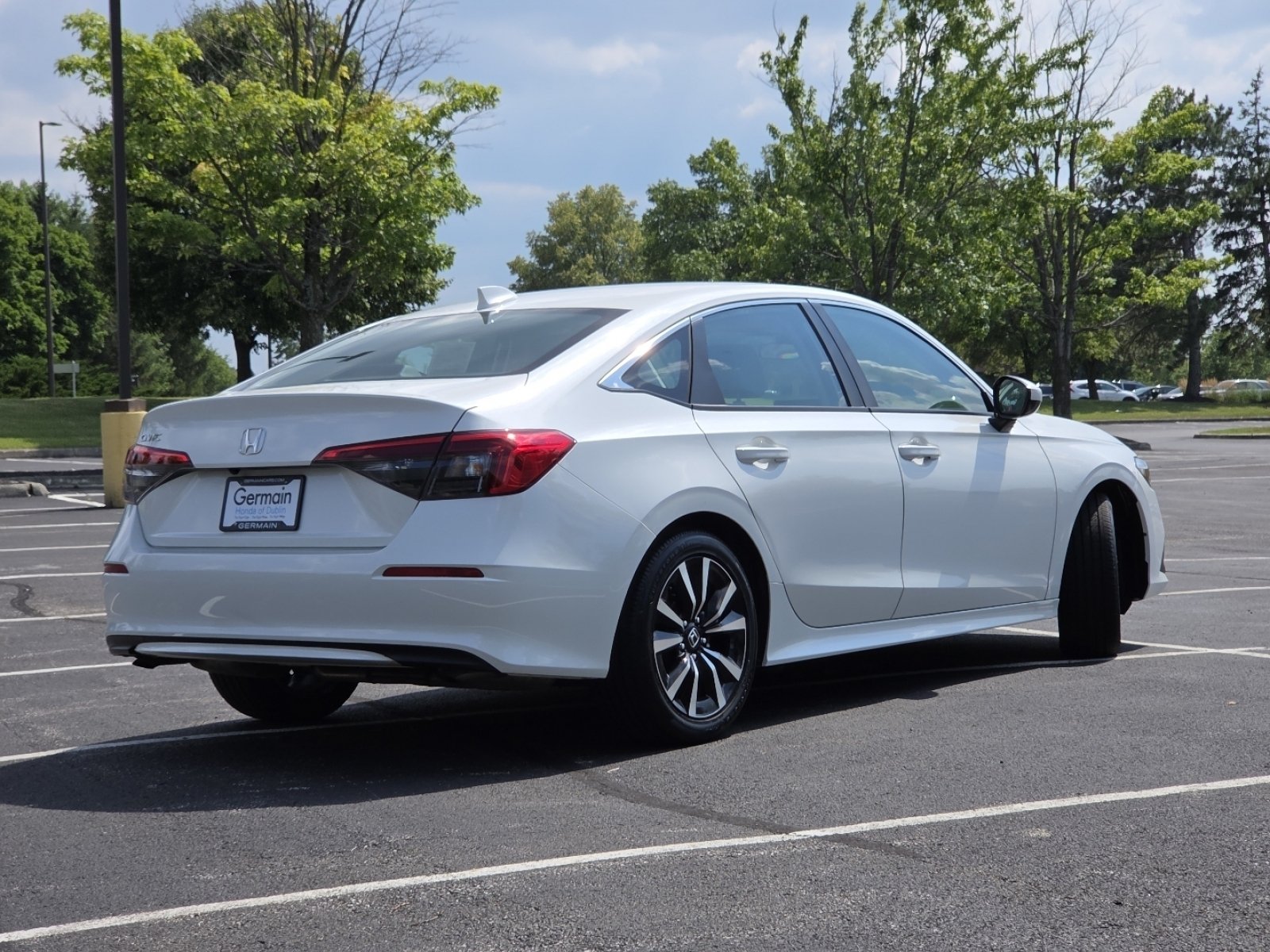 Certified Used 2024 Platinum White Pearl Honda EX image 21