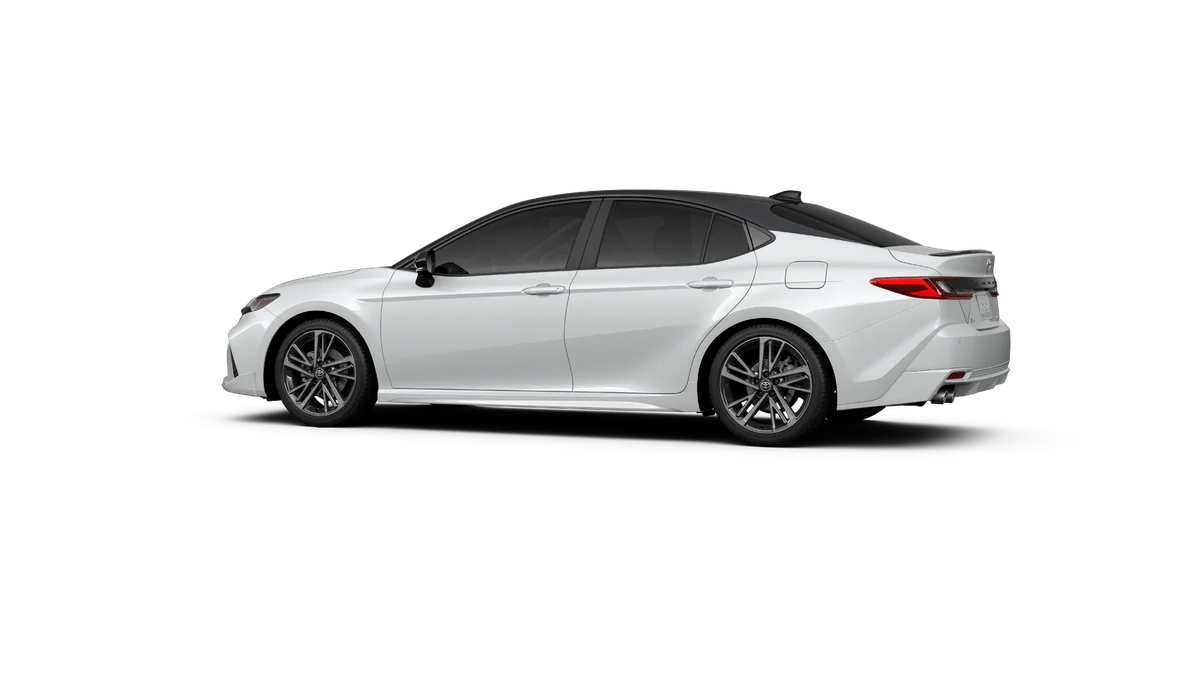 New 2027 Wind Chill Pearl with Midnight Black Metallic roof Toyota XSE image 5