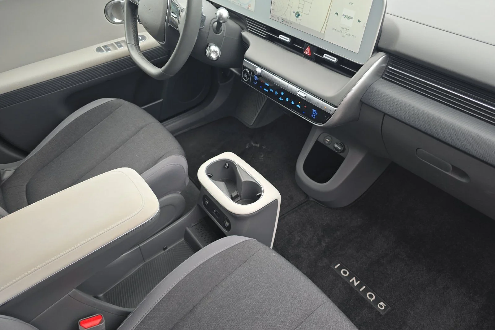 Used 2024 Green Hyundai SEL image 16