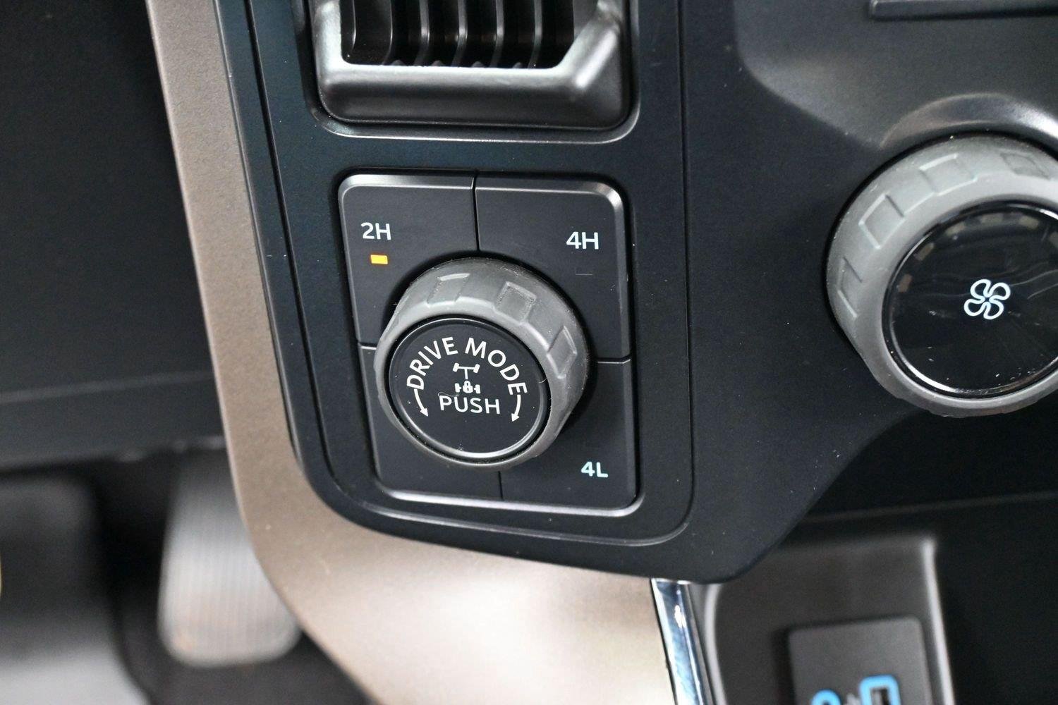 Used 2024 Agate Black Ford STX image 23