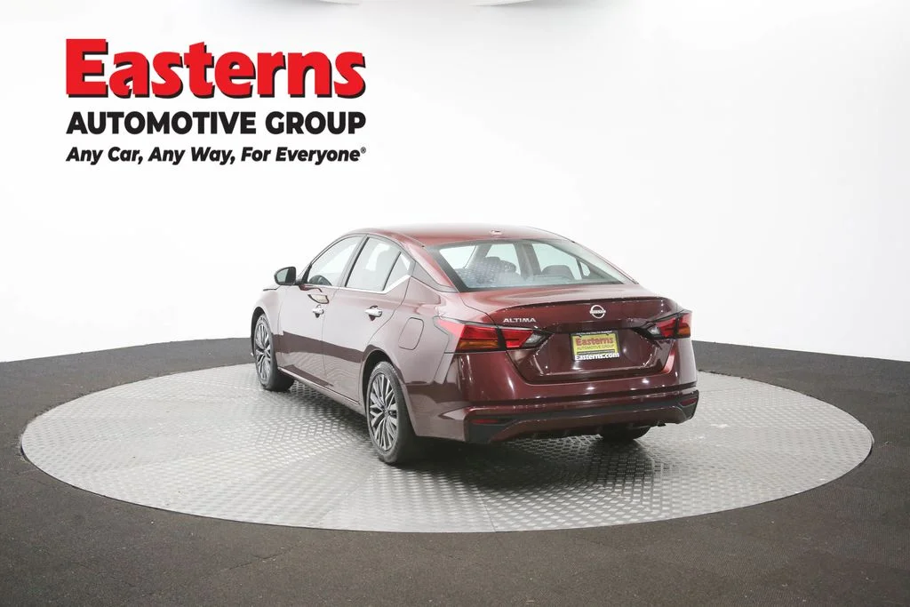 Used 2025 Red Nissan 2.5 SV image 61