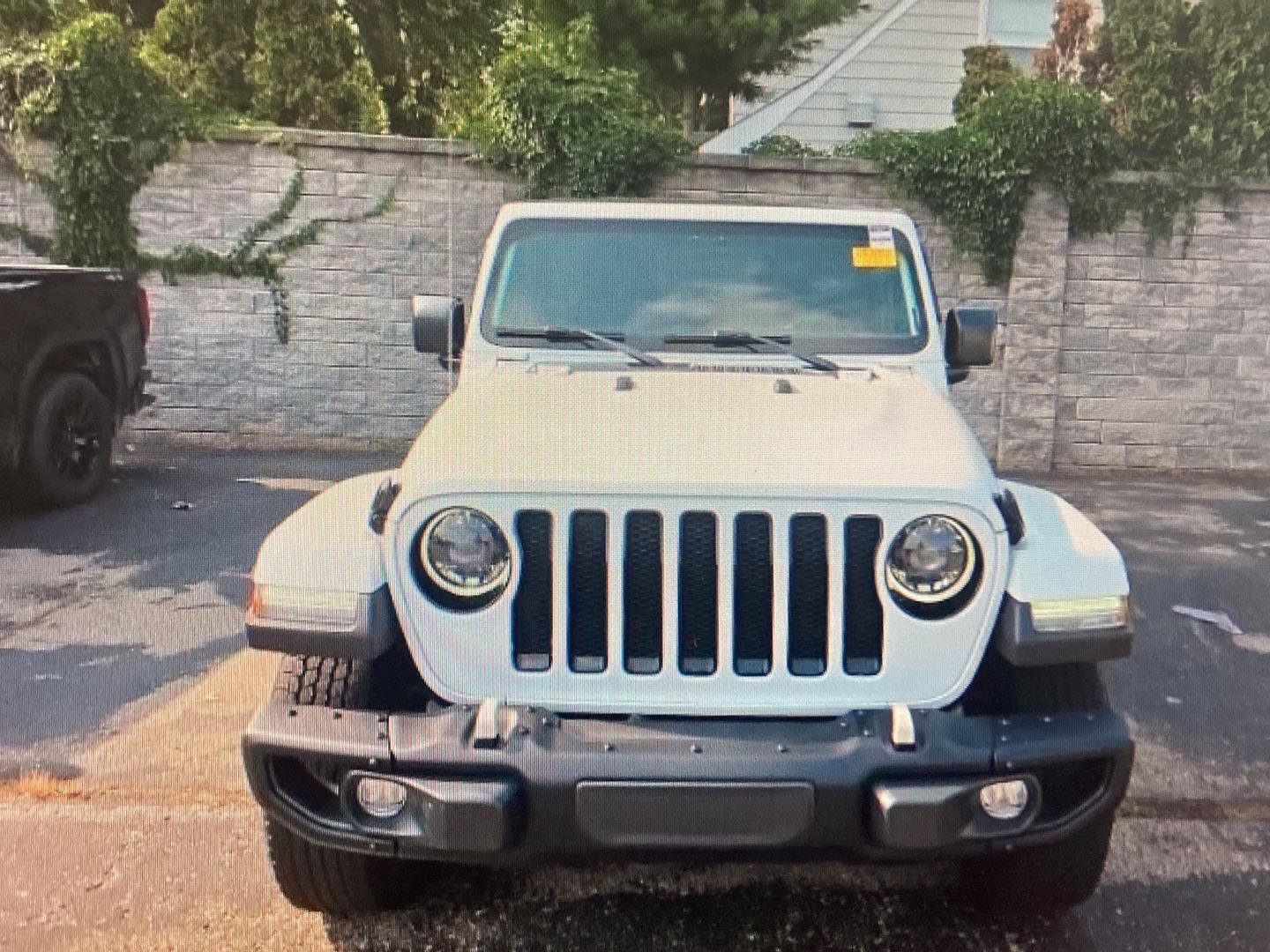 Used 2023 Bright White Clearcoat Jeep Freedom image 11