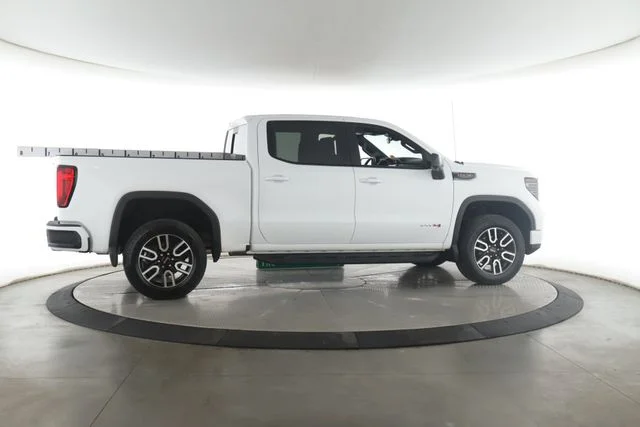 Used 2023 White GMC AT4 image 6