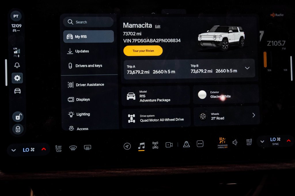 Used 2023 White Rivian Adventure Quad Motor Large Pack image 35