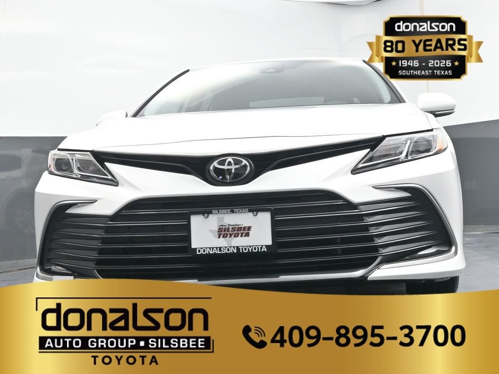 Used 2024 White Toyota LE image 18