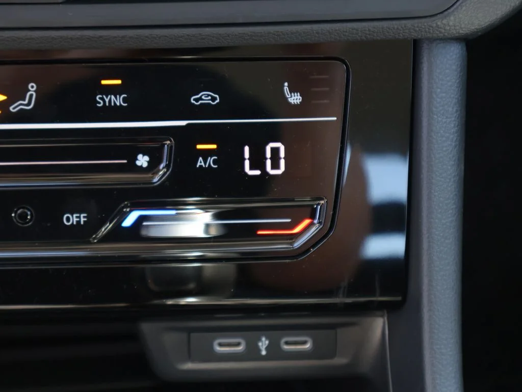 New 2026 Gray Volkswagen 1.5T SE image 21