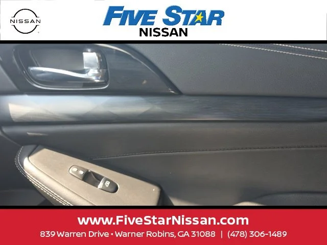 Used 2023 Silver Nissan Platinum image 14