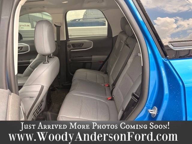 Certified Used 2025 Blue Metallic Ford Badlands image 7
