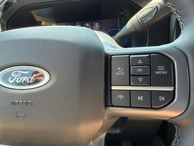 New 2026 Star White Metallic Tri-Coat Ford F-350® Lariat® image 22