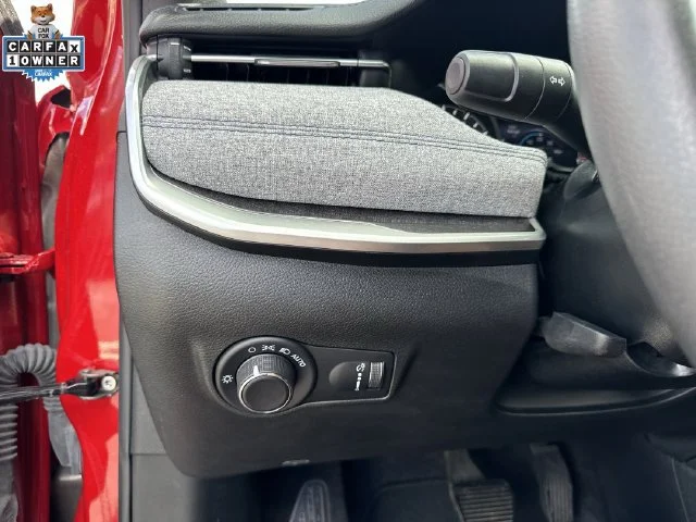 Used 2023 Red Jeep Sport 4x4 image 32