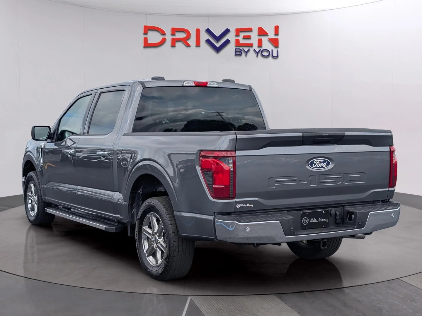 Used 2025 Carbonized Gray Ford XLT image 3