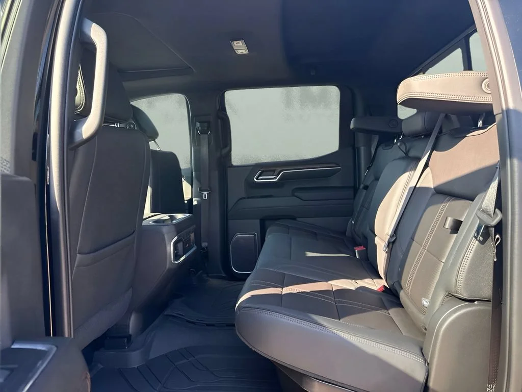 Used 2023 Black Chevrolet High Country image 25