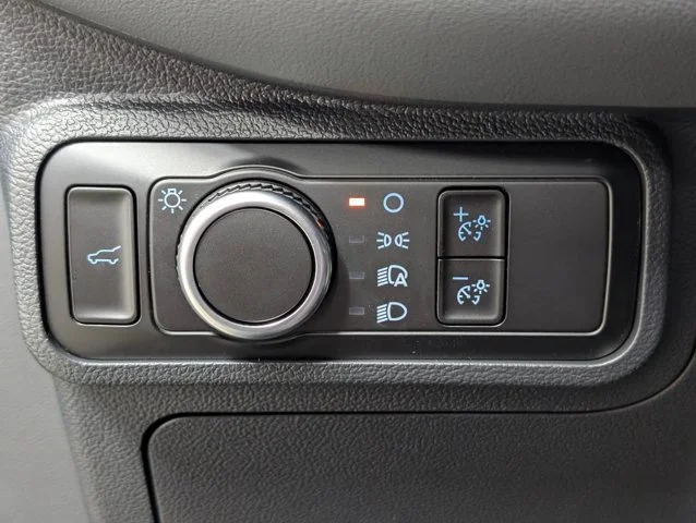 New 2027 Avalanche Gray Ford Active image 39