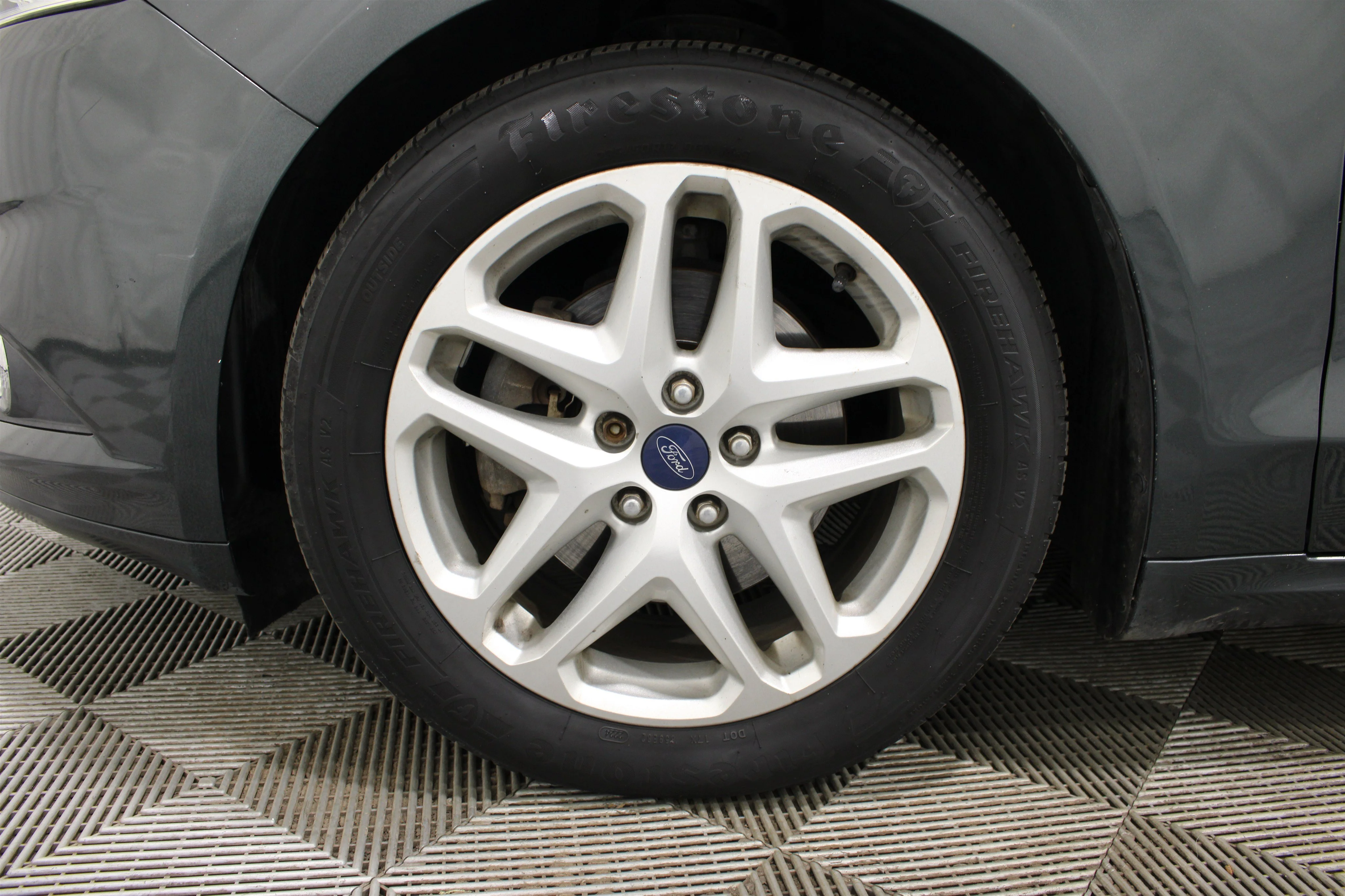 2016 Ford Fusion SE - Photo 32