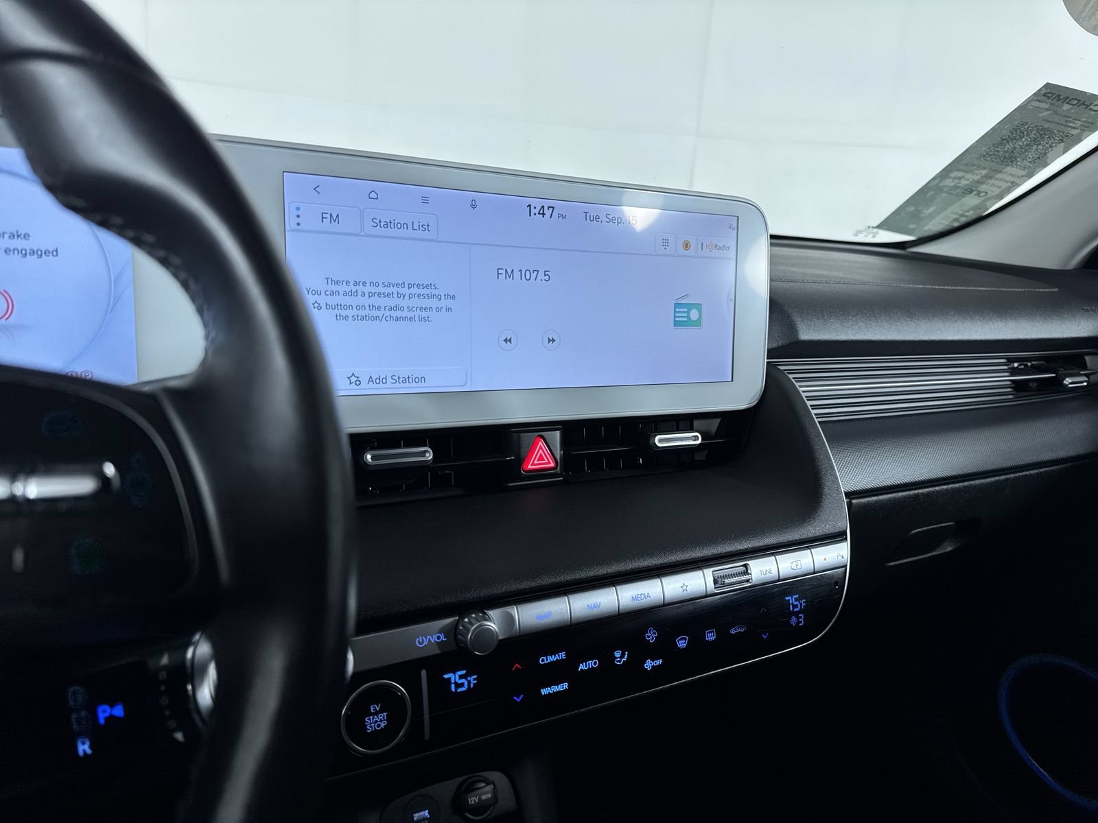 Certified Used 2023 Abyss Black Hyundai SEL image 17
