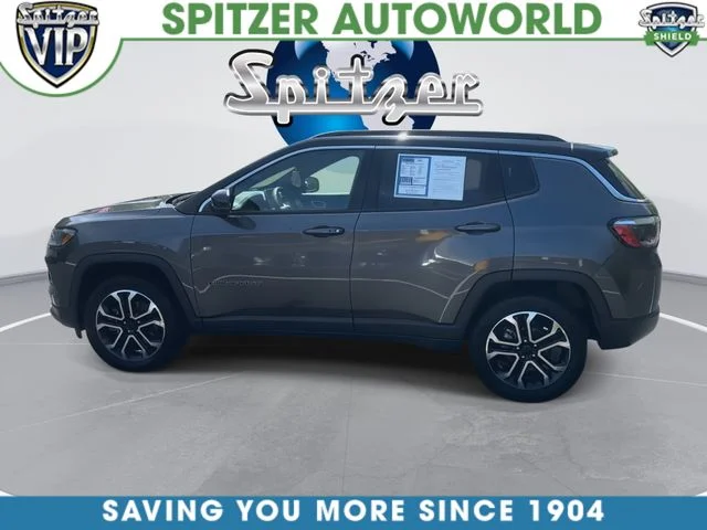 Used 2023 Gray Jeep Limited image 6